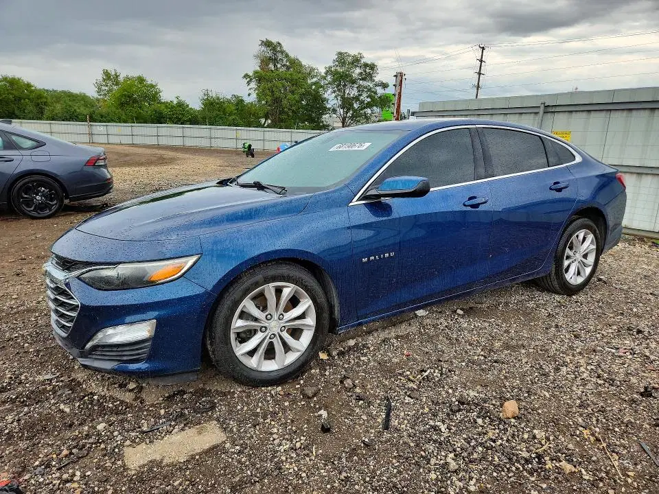 1G1ZD5ST5KF109790 — 2019 Chevrolet Malibu, Передняя часть, фото до ремонта