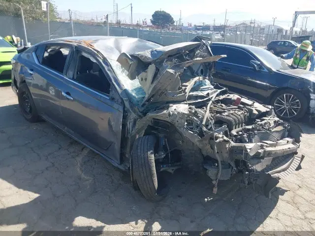 1N4BL4BV0RN314334 — 2024 Nissan Altima S FWD, Опрокидывание, фото до ремонта