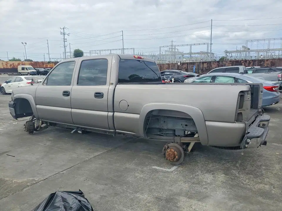 2006 CHEVROLET SILVERADO VIN 1GCHC23U26F146524 фото 2