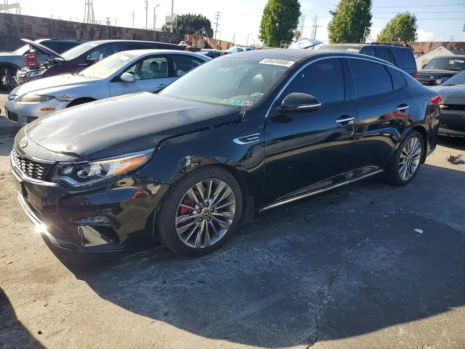 5XXGV4L20KG311241 — 2019 Kia Optima, Передняя часть, фото до ремонта