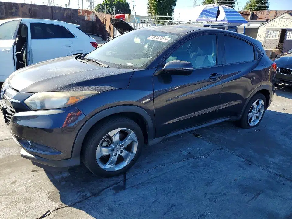 3CZRU5H58HG705185 — 2017 Honda HR-V, Задняя часть, фото до ремонта