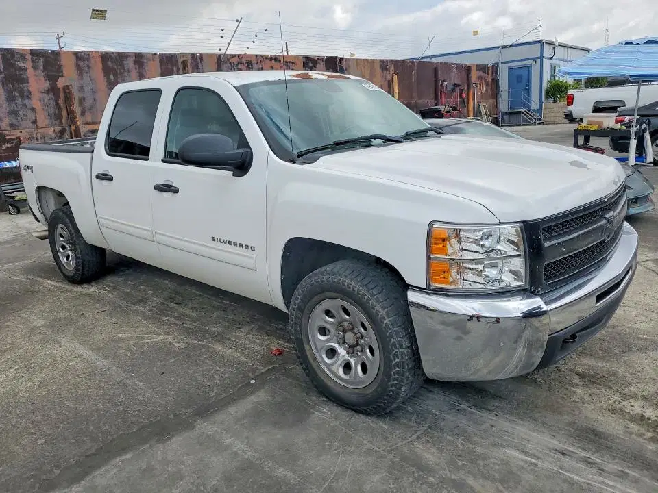 2013 CHEVROLET SILVERADO VIN 3GCPKSE74DG127135 фото 4