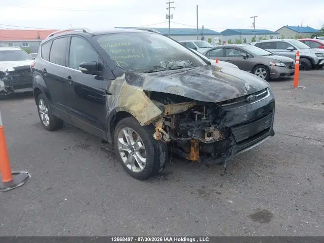 1FMCU9J95EUA47877 — 2014 Ford Escape Titanium, Повреждение двигателя (Engine Fire), фото до ремонта