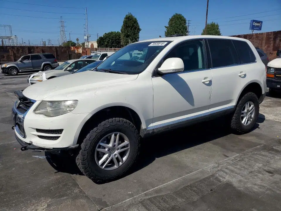 WVGFM77L59D029681 — 2009 Volkswagen Touareg 2, SIDE, фото до ремонта
