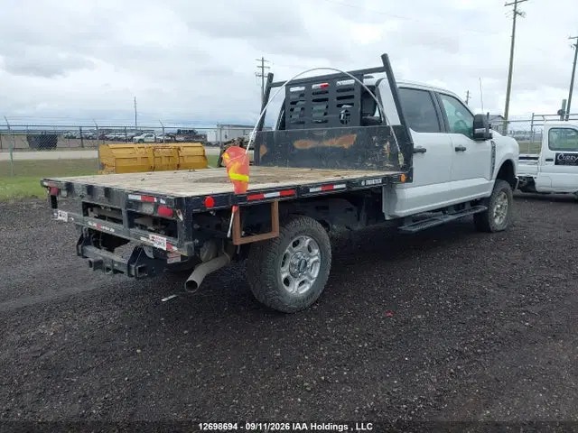 2025 Ford F350 Super Duty VIN 1FT8W3BA5SED53848 фото 4