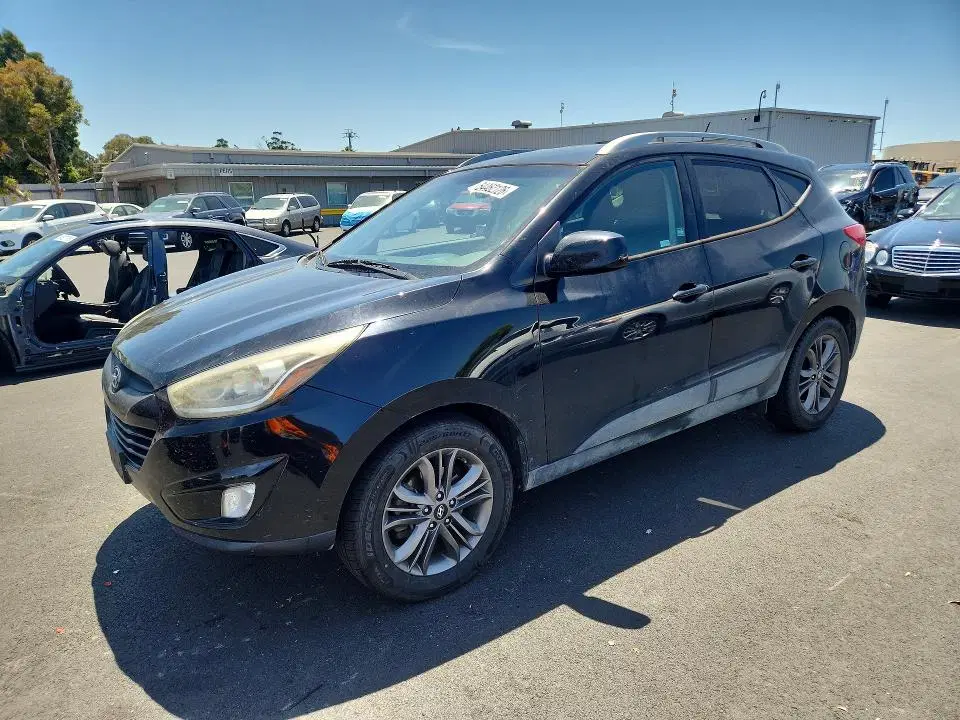 KM8JU3AG2FU116948 — 2015 Hyundai Tucson, Мелкие вмятины и царапины, фото до ремонта