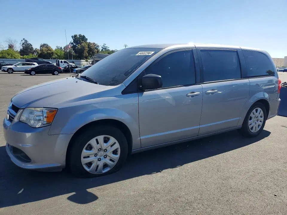 2C4RDGBG3JR146043 — 2018 Dodge Grand Caravan, Механические повреждения, фото до ремонта