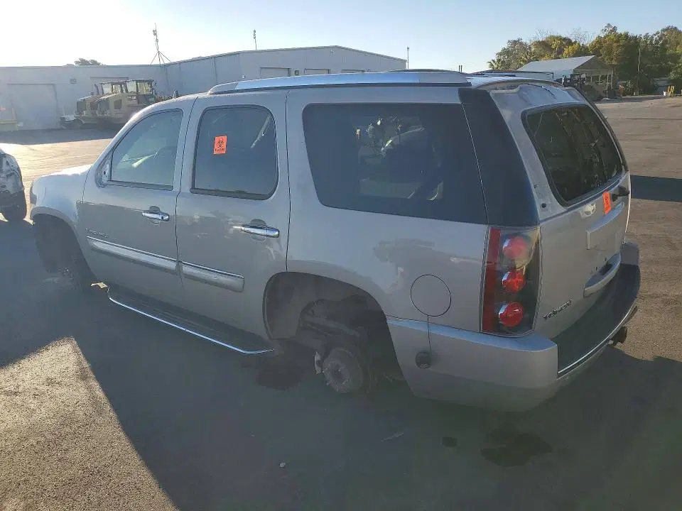 2008 GMC YUKON VIN 1GKFK63898J244393 фото 2