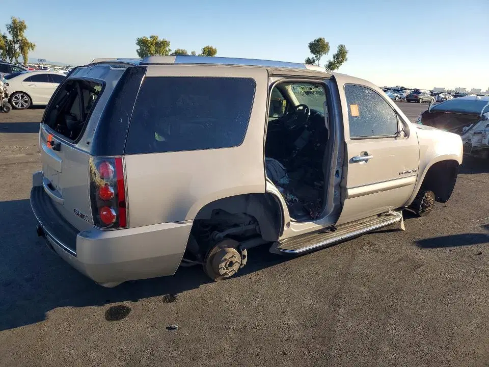 2008 GMC YUKON VIN 1GKFK63898J244393 фото 3
