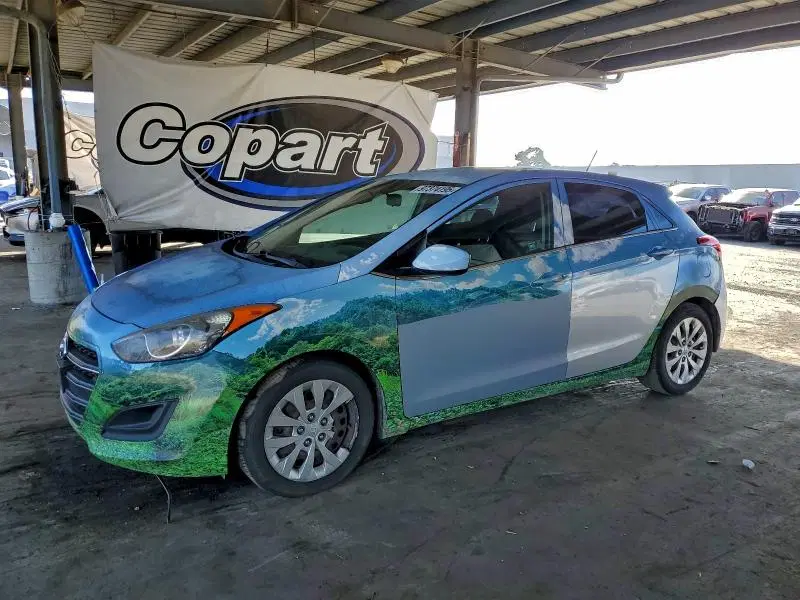 KMHD35LH4HU383190 — 2017 Hyundai Elantra GT, Мелкие вмятины и царапины (Minor Dent/Scratches), фото до ремонта