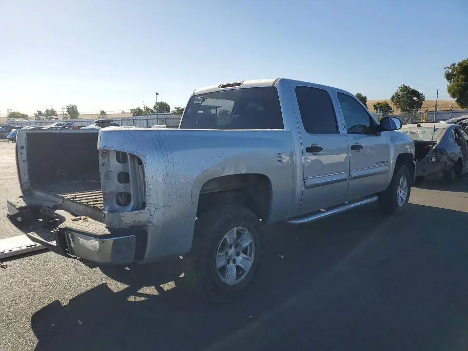 2010 CHEVROLET SILVERADO VIN 3GCRCSE08AG289306 фото 3
