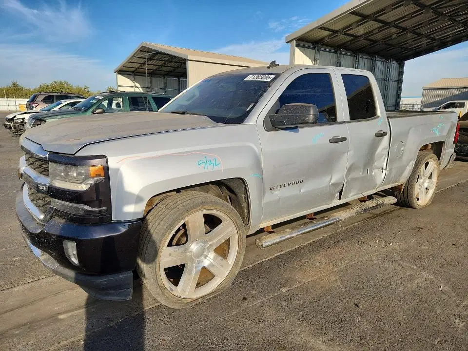 1GCRCPEH9EZ126317 — 2014 Chevrolet Silverado, Боковая часть (Side), фото до ремонта