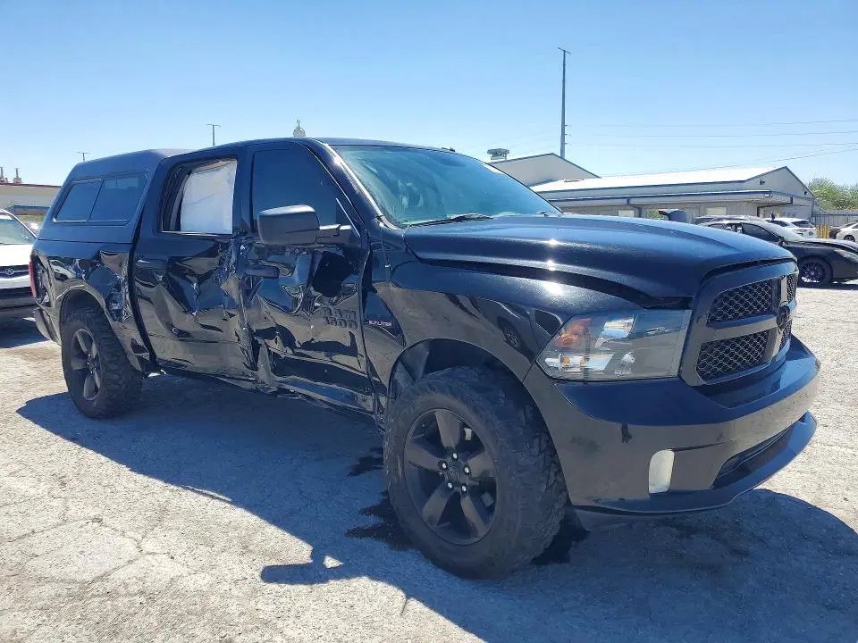 2017 RAM 1500 VIN 3C6RR7KT0HG689579 фото 4