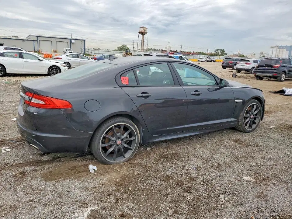 2015 JAGUAR XF VIN SAJWJ0FF5F8U70894 фото 3