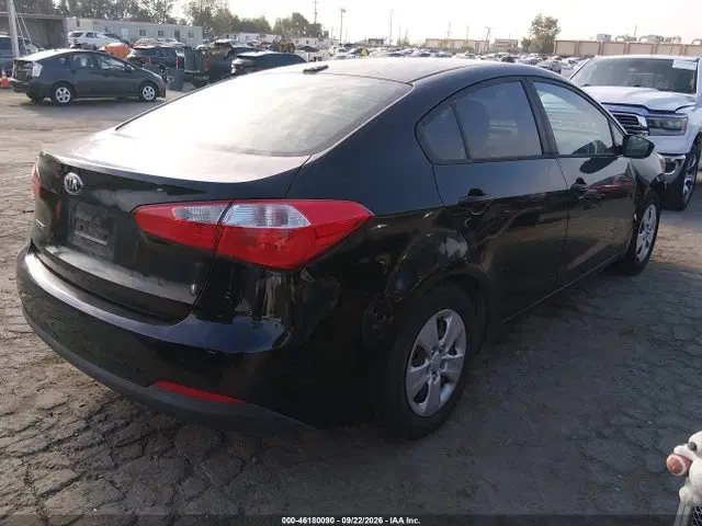 2016 KIA FORTE LX VIN KNAFK4A63G5595001 фото 4