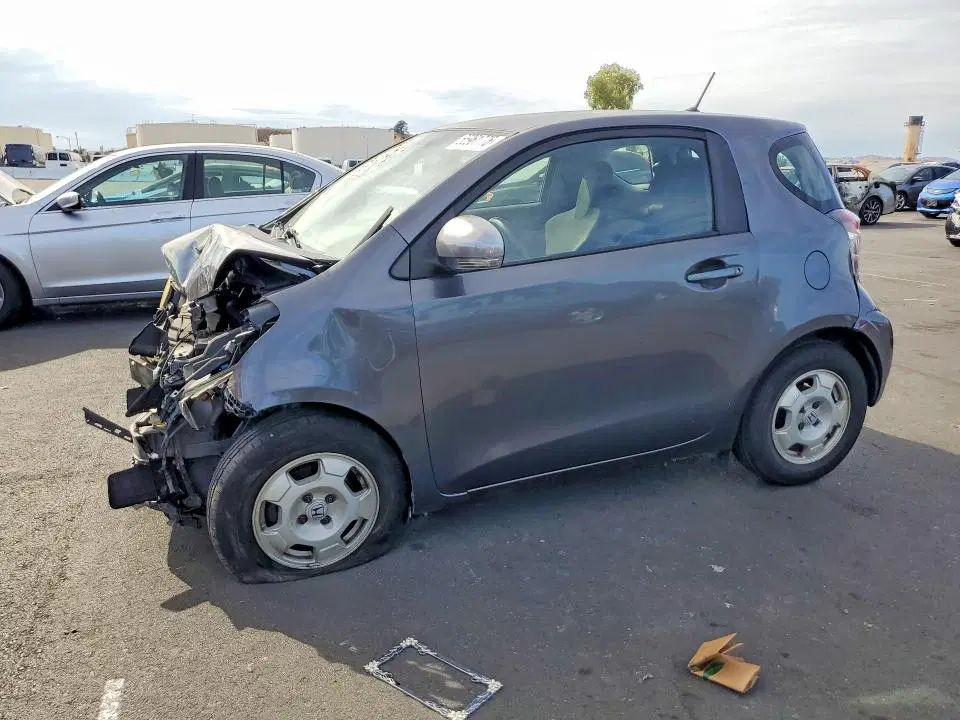 JTNJJXB07CJ019274 — 2012 Scion IQ, Передняя часть (Front End), фото до ремонта