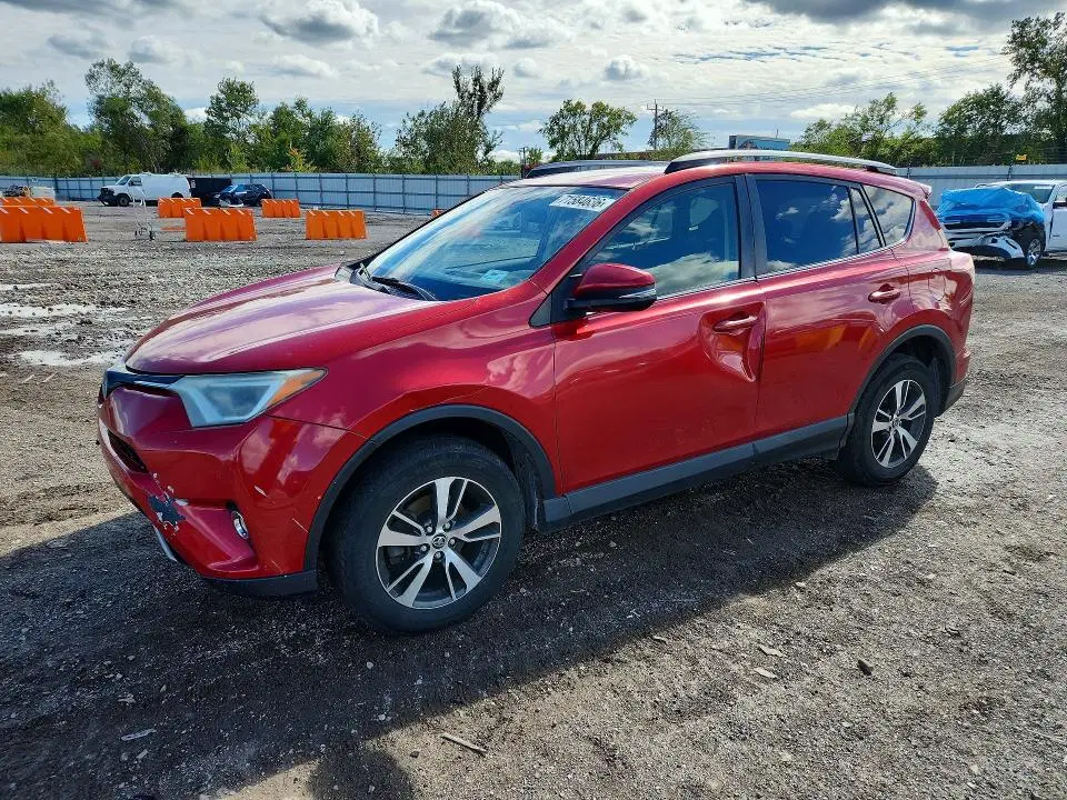 JTMRFREV4HJ123580 — 2017 Toyota RAV4, Боковая часть, фото до ремонта