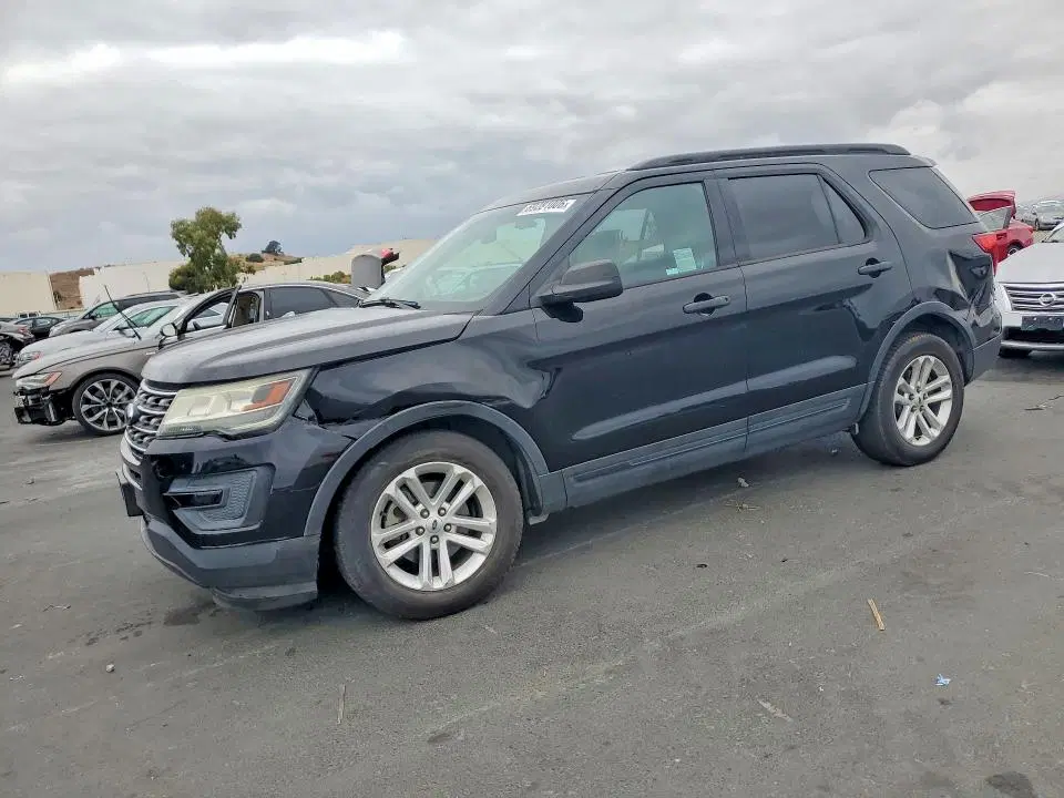 1FM5K7B86HGB32612 — 2017 Ford Explorer, Боковая часть (Side), фото до ремонта
