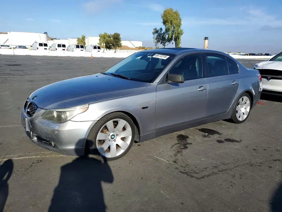 WBANE73516CM37310 — 2006 BMW 530, Вандализм (Vandalism), фото до ремонта