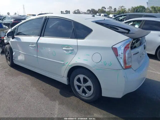 2014 Toyota Prius Two VIN JTDKN3DU6E1754899 фото 3