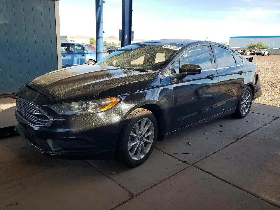 3FA6P0HD8HR306233 — 2017 Ford Fusion, Повреждения со всех сторон (All Over), фото до ремонта