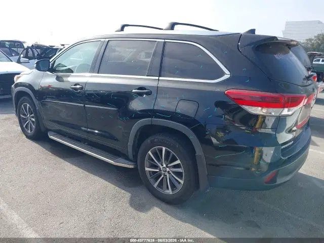 2018 Toyota Highlander Xle VIN 5TDJZRFH1JS845370 фото 3