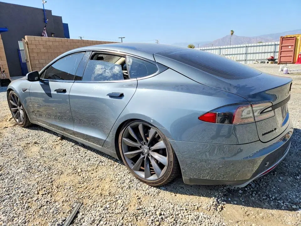 2013 TESLA MODEL S VIN 5YJSA1CP6DFP04196 фото 2