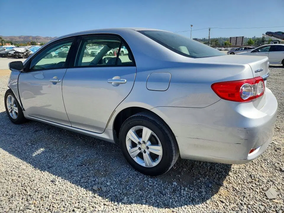2011 TOYOTA COROLLA VIN JTDBU4EE0B9146258 фото 2