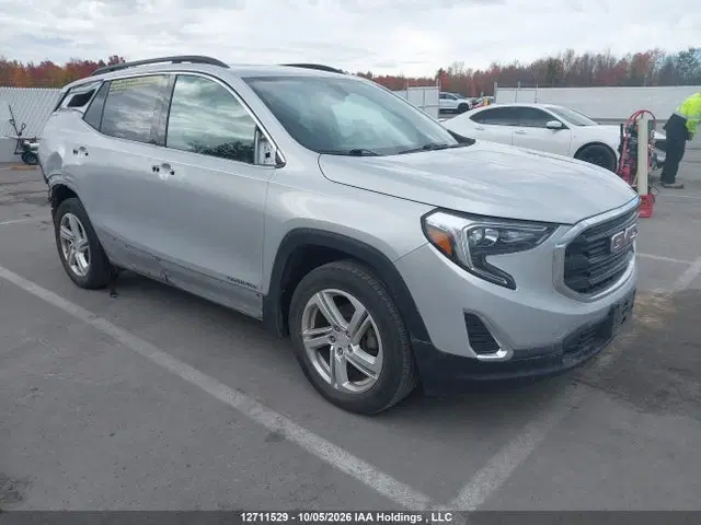3GKALTEV1JL284796 — 2018 GMC Terrain SLE, Задняя часть (Rear), фото до ремонта