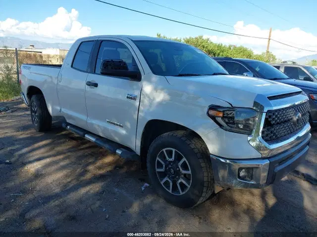 5TFUY5F19LX898083 — 2020 Toyota Tundra SR5, Правый бок (Right Side), фото до ремонта