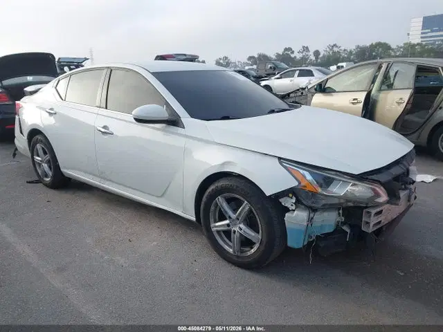 1N4BL4BV1LC144648 — 2020 Nissan Altima S FWD, Задняя часть (Rear), фото до ремонта