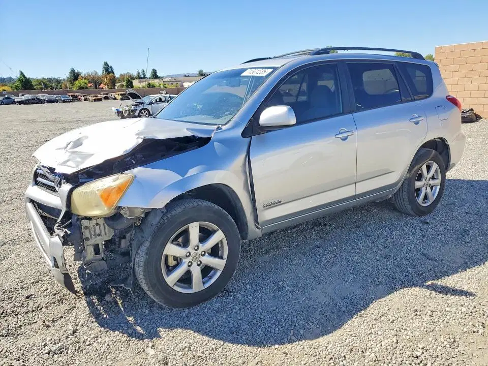 JTMBK31V666004302 — 2006 Toyota RAV4, Передняя часть (Front End), фото до ремонта