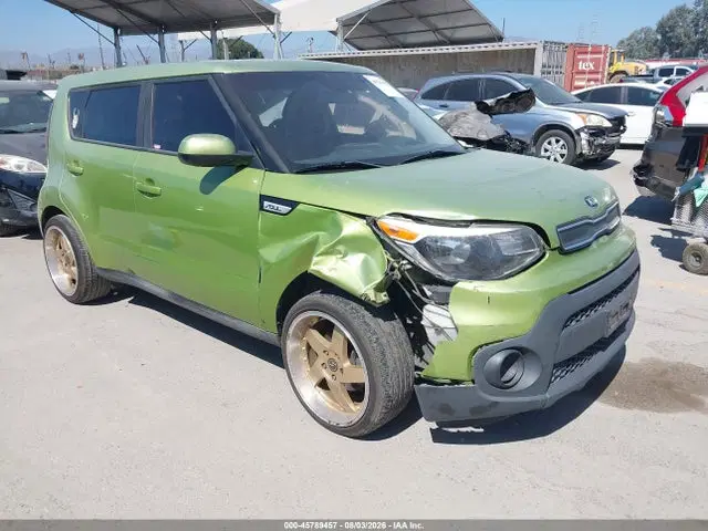 KNDJN2A29H7881611 — 2017 Kia Soul, Передняя часть справа (Right Front), фото до ремонта