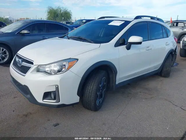2016 Subaru Crosstrek 2.0i Premium VIN JF2GPADC8G8258364 фото 2