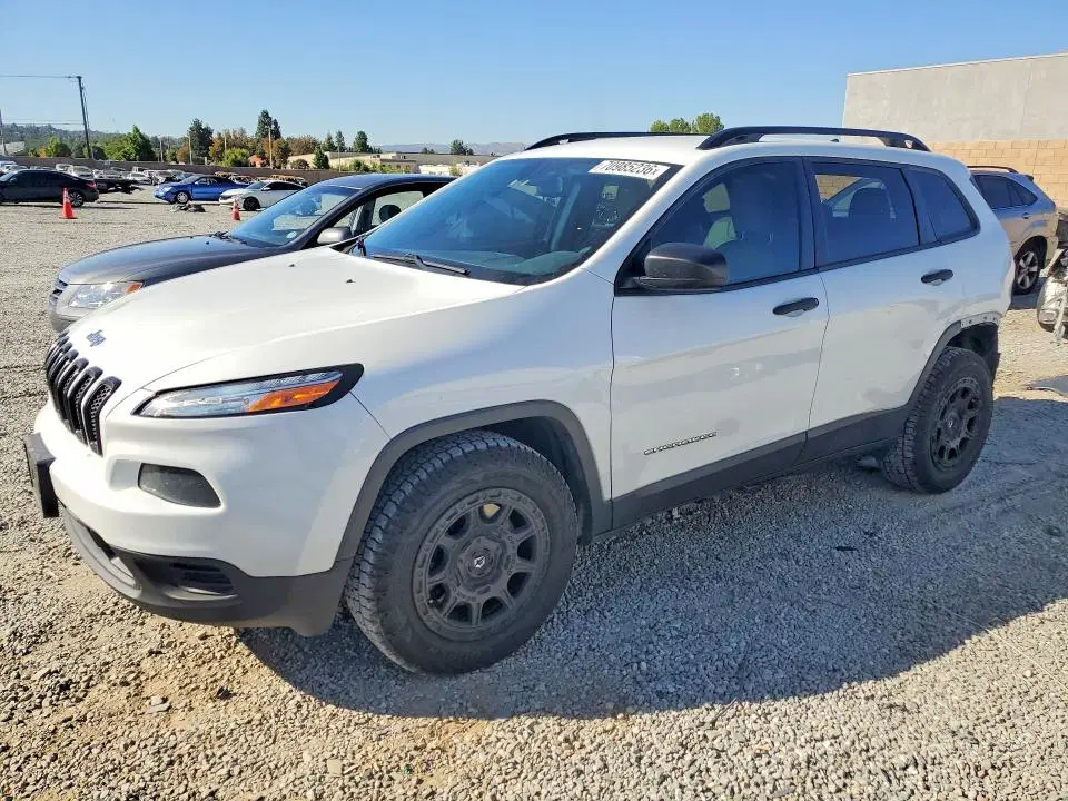 1C4PJMAB7HW590757 — 2017 Jeep Cherokee, Задняя часть (Rear End), фото до ремонта