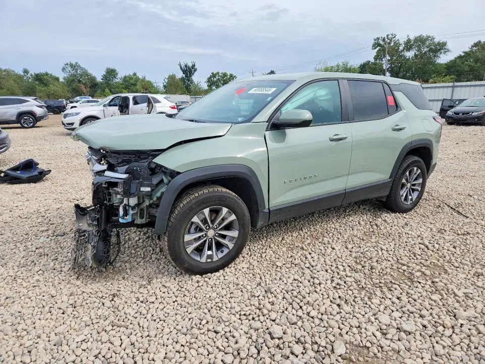 3GNAXPEG8TL251524 — 2026 Chevrolet Equinox, Мелкие вмятины и царапины, фото до ремонта