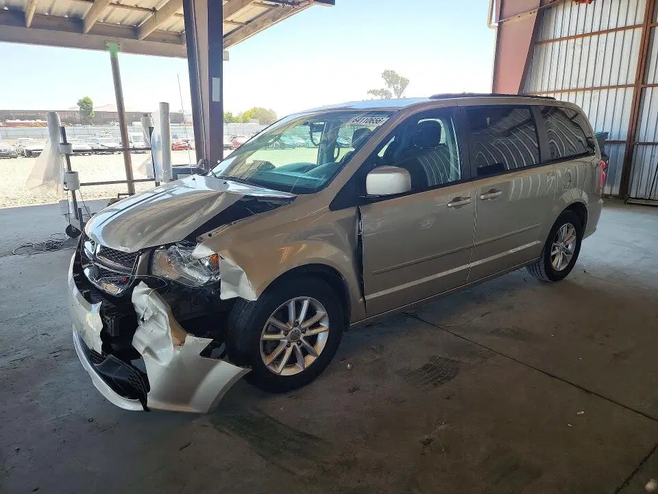 2C4RDGCG7GR248727 — 2016 Dodge Grand Caravan, Front End, фото до ремонта