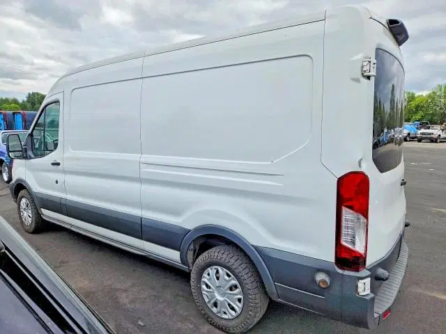 2018 Ford Transit VIN 1FTYR2CG4JKA32369 фото 2