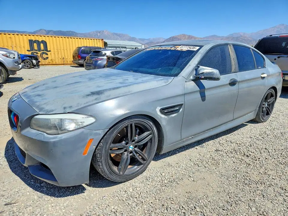 WBAFR9C5XBC758325 — 2011 BMW 550, Механические повреждения (Mechanical), фото до ремонта