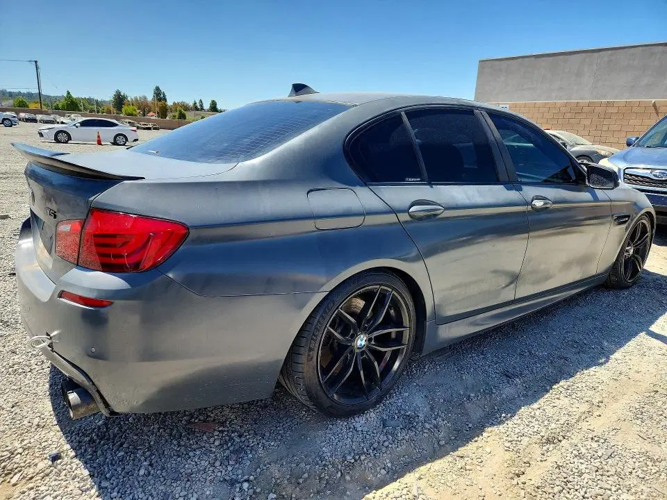 2011 BMW 550 VIN WBAFR9C5XBC758325 фото 3