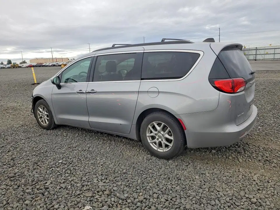 2021 Chrysler Voyager VIN 2C4RC1DG0MR523896 фото 2