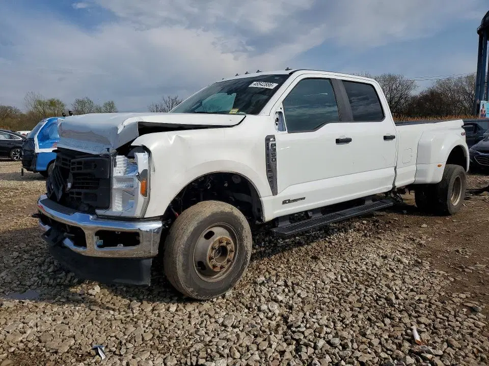 1FT8W3DT6RED40471 — 2024 Ford F350 XL, Передняя часть, фото до ремонта