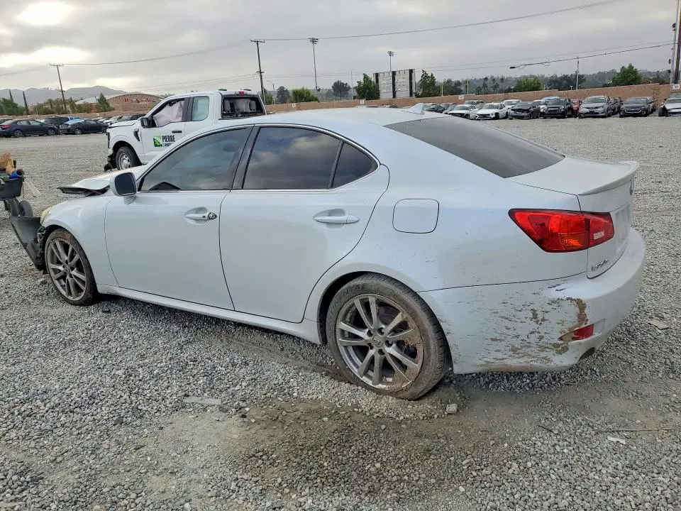 2008 LEXUS IS 250 VIN JTHBK262685081820 фото 2