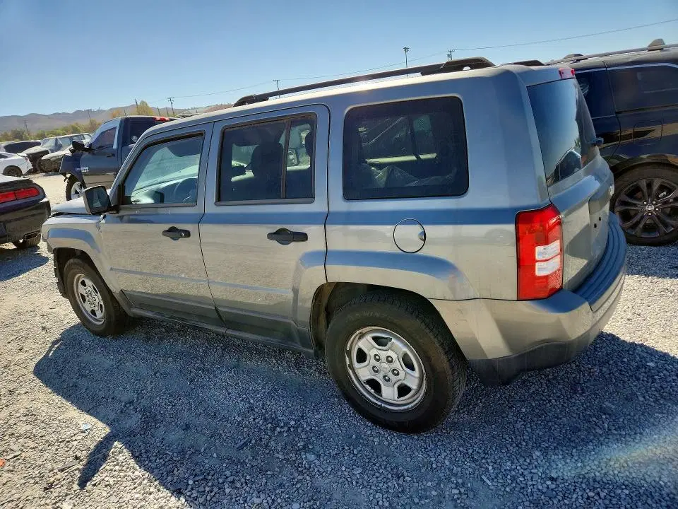 2013 JEEP PATRIOT VIN 1C4NJPBA0DD108912 фото 2