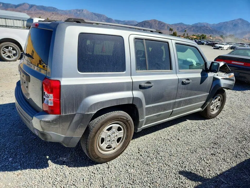 2013 JEEP PATRIOT VIN 1C4NJPBA0DD108912 фото 3