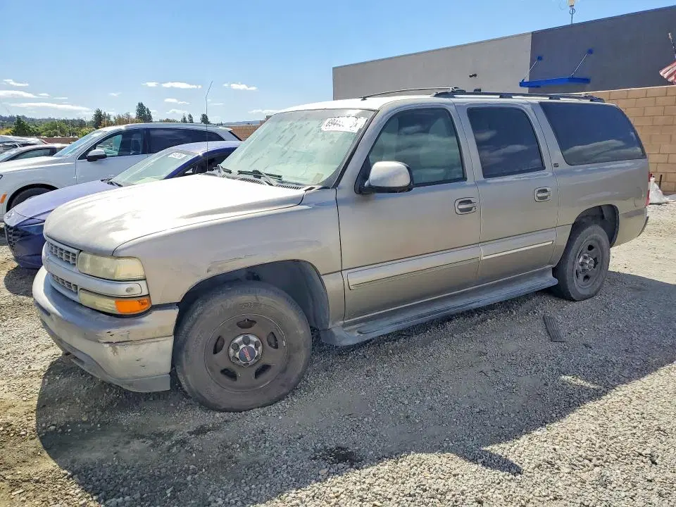 1GNEC16T42J216099 — 2002 Chevrolet Suburban, Передняя часть (Front End), фото до ремонта