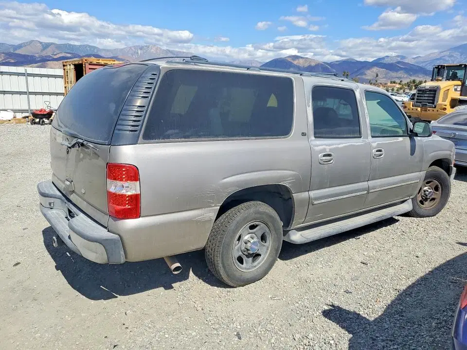 2002 CHEVROLET SUBURBAN VIN 1GNEC16T42J216099 фото 3
