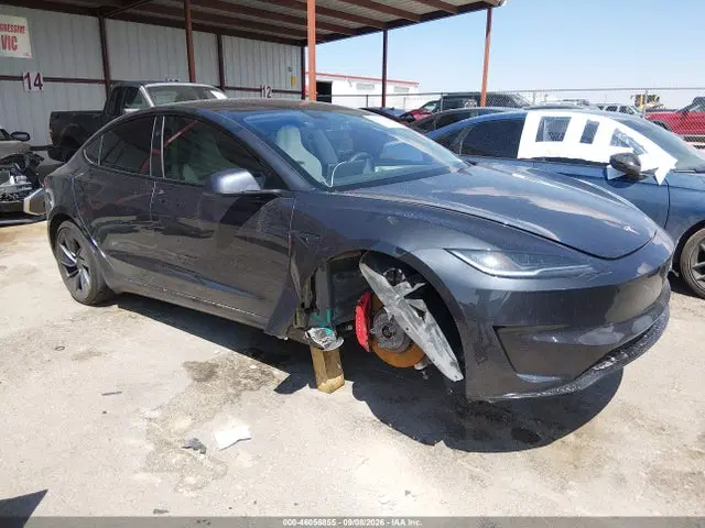 5YJ3E1ET7TF130791 — 2026 Tesla Model 3 Performance ALL-Wheel Drive, Передняя часть (Front End), фото до ремонта