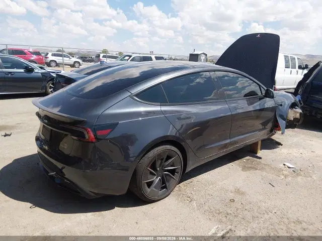 2026 Tesla Model 3 Performance All-wheel Drive VIN 5YJ3E1ET7TF130791 фото 4