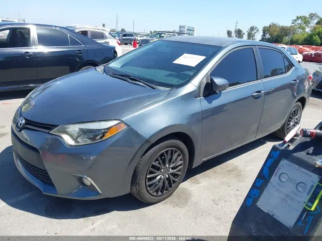 2015 Toyota COROLLA LE VIN 5YFBURHEXFP186467 фото 2